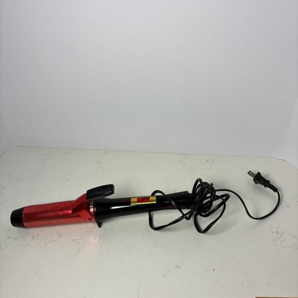 Revlon Curling Iron Womens 1.5" Red RC13M Large Barrel Hair Styling Tool Waves